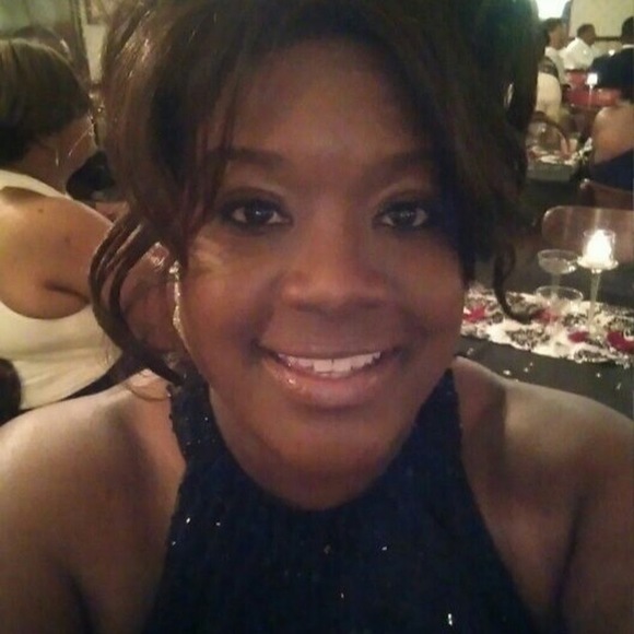 Meet your Posher, Charise - Picture 1 of 1